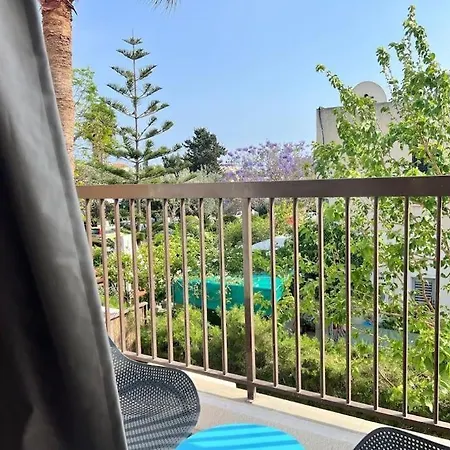 Margarita Gardens Two 1bed Flats 500m From Sea דירה Paphos